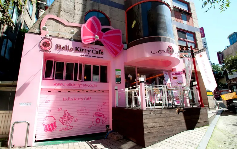 hello kitty cafe 02