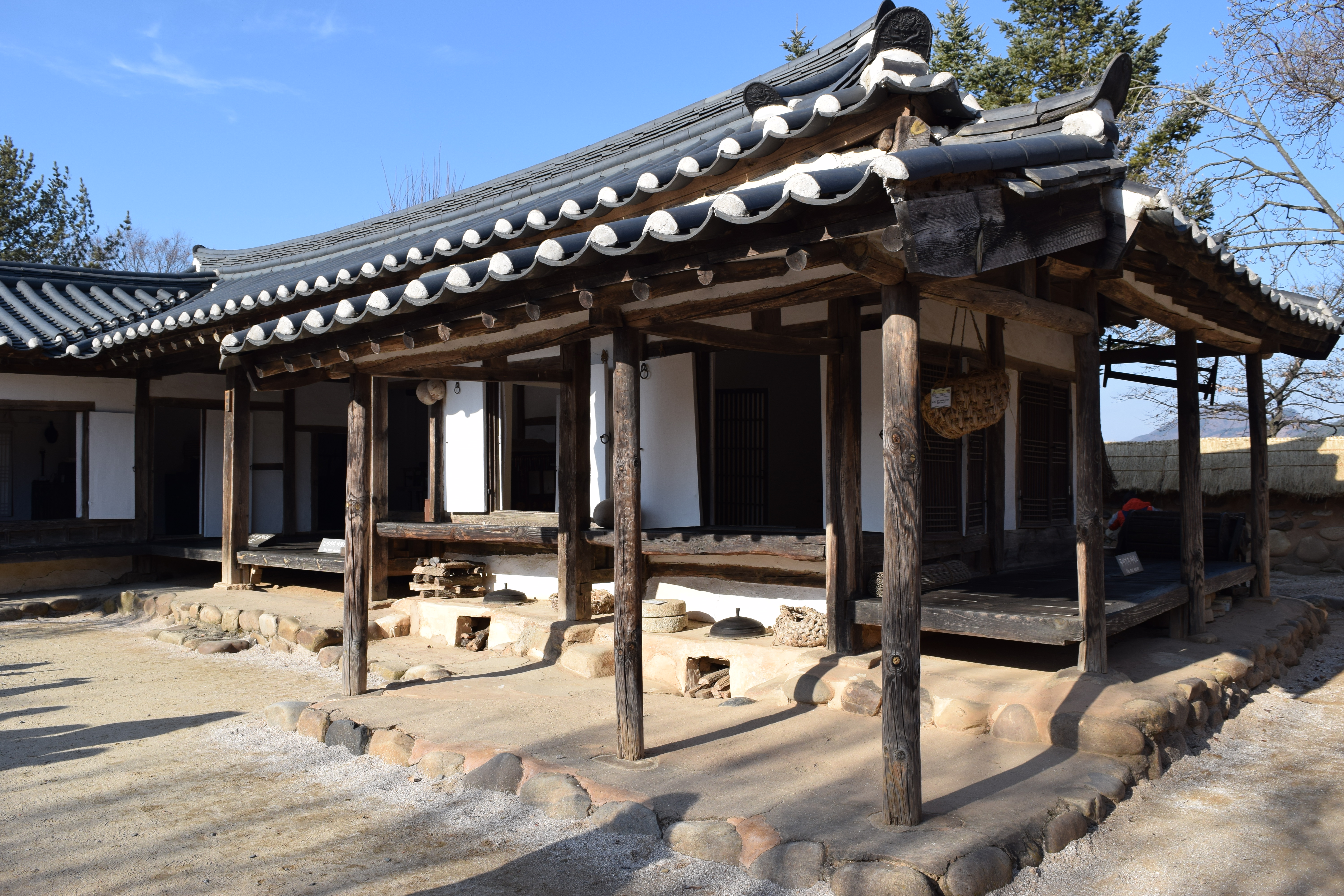 Le patio de l'ancienne Maison Husalli de Cheongpung