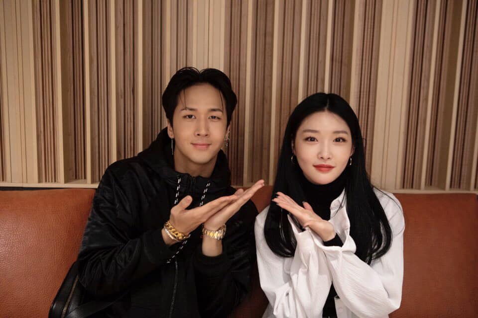 Ravi et Chung Ha