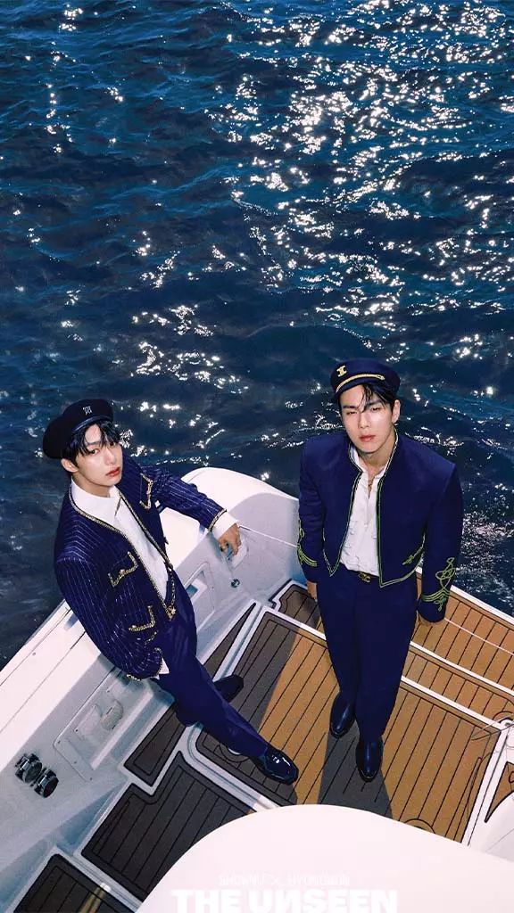 Shownu et Hyungwon en bateau pour « THE UNSEEN »
