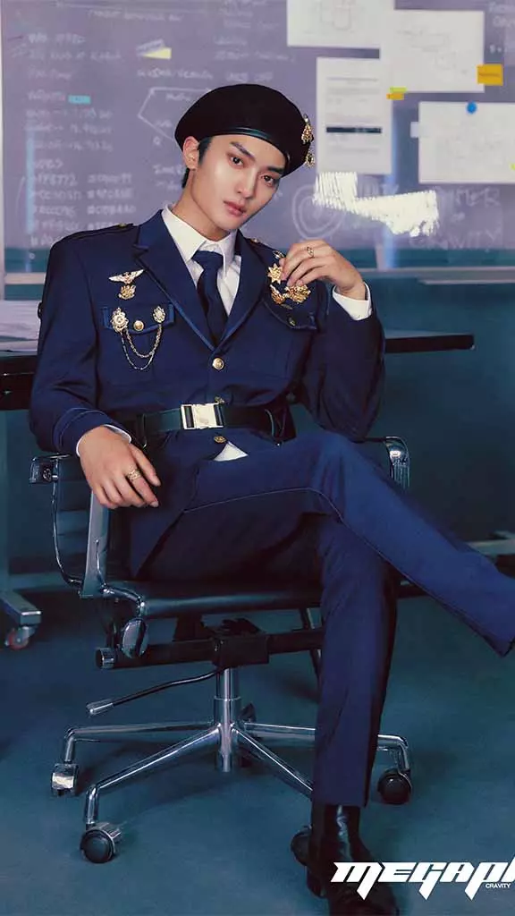 Concept photo CRAVITY Megaphone TAEYOUNG