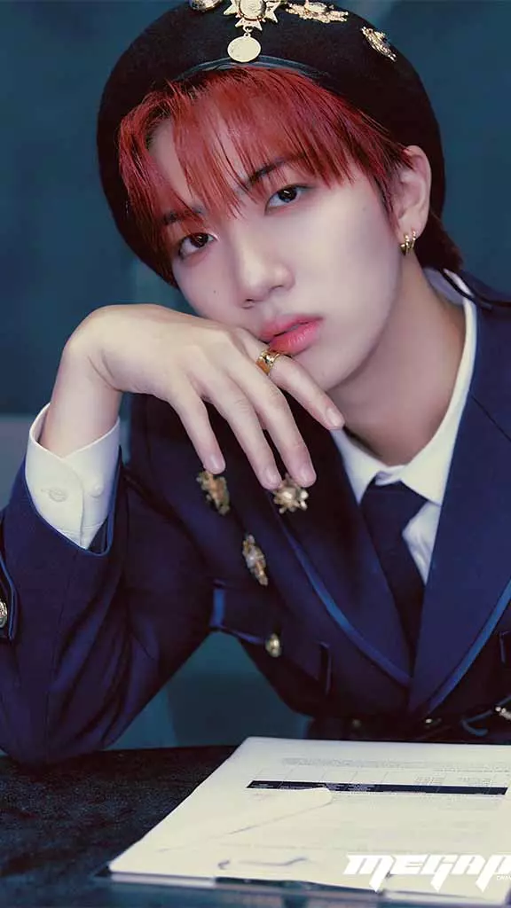 Concept photo CRAVITY Megaphone WONJIN