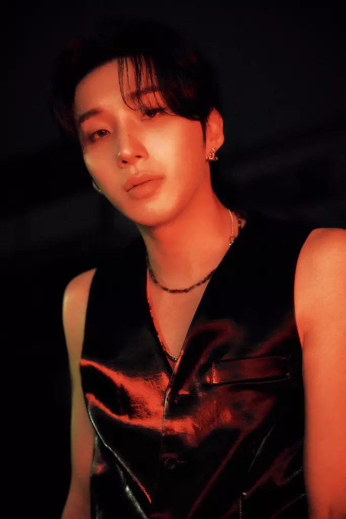 Moon Jong Up pour le mini album <i>SOME</i>