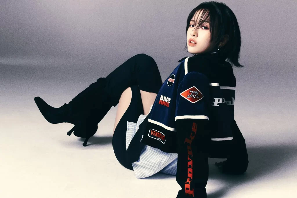 YUJIN - « Baddie »