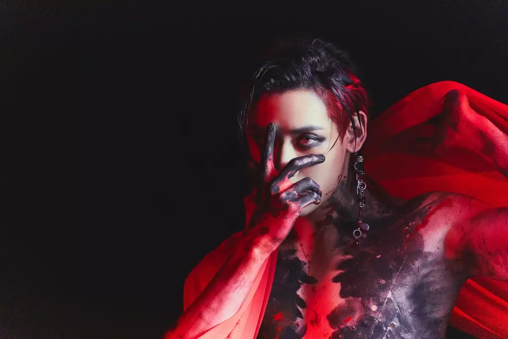 BamBam pour le mini album « BAMESIS »