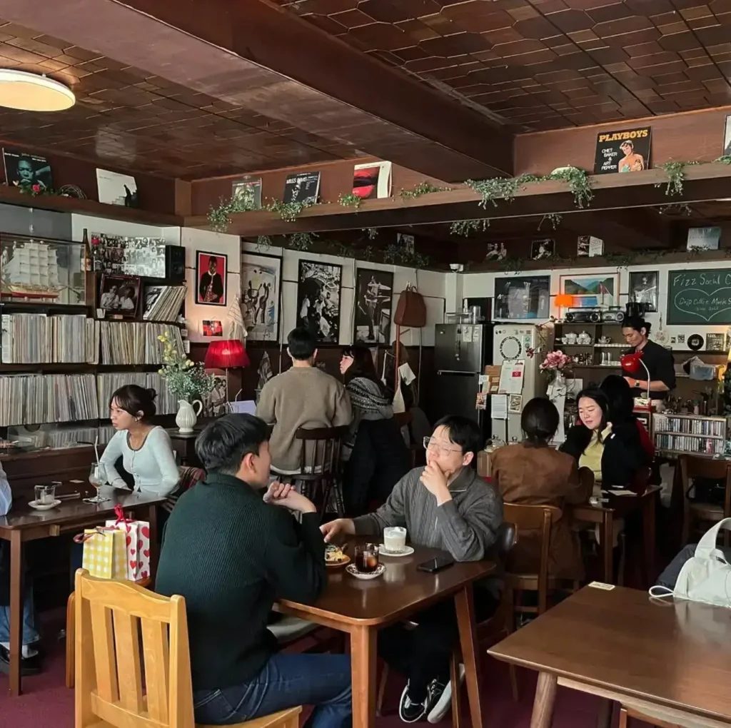 fizz social club vinyl seoul