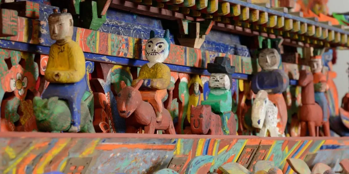 kokdu les figurines de bois