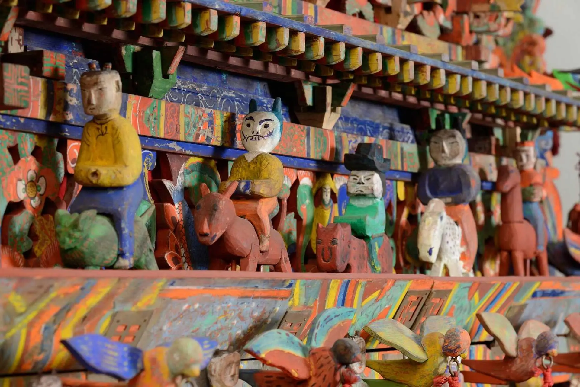 kokdu les figurines de bois
